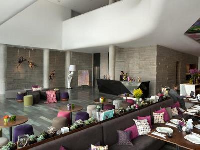 Artotel Thamrin 3*